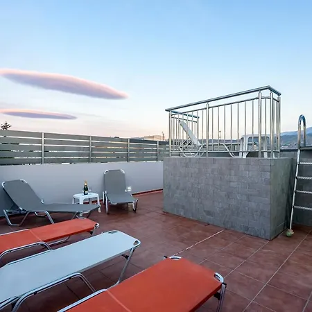 Evgenias Luxury With Rooftop Pool Διαμέρισμα Χανιά