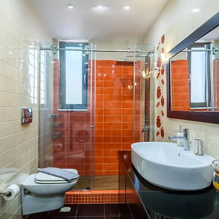 Διαμέρισμα Evgenias Luxury With Rooftop Pool *
