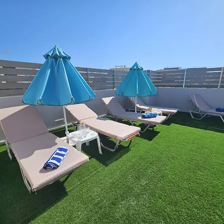 Evgenias Luxury With Rooftop Pool Διαμέρισμα *